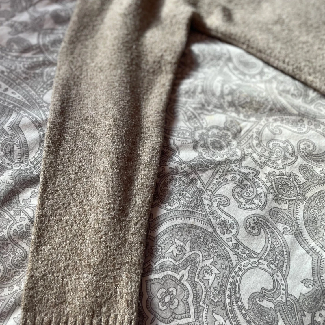 Beige stickad tröja från Vero Moda - 1