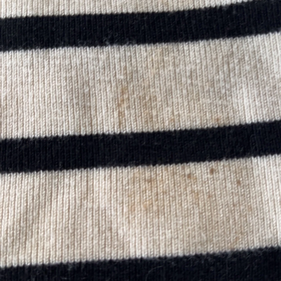 Randig stickad topp från Gina Tricot - 2