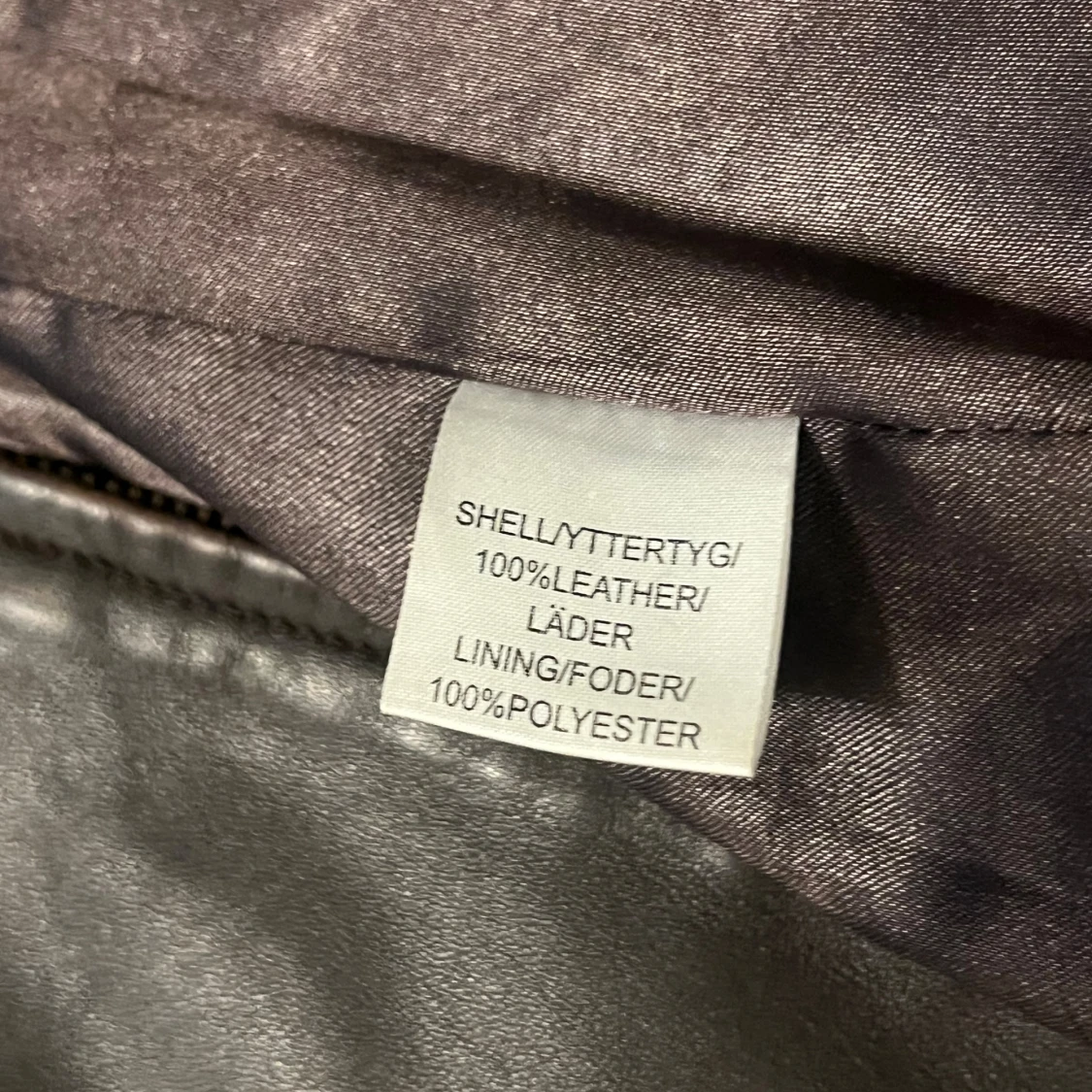 Brun läderjacka i storlek 40 med märket Joy - 4