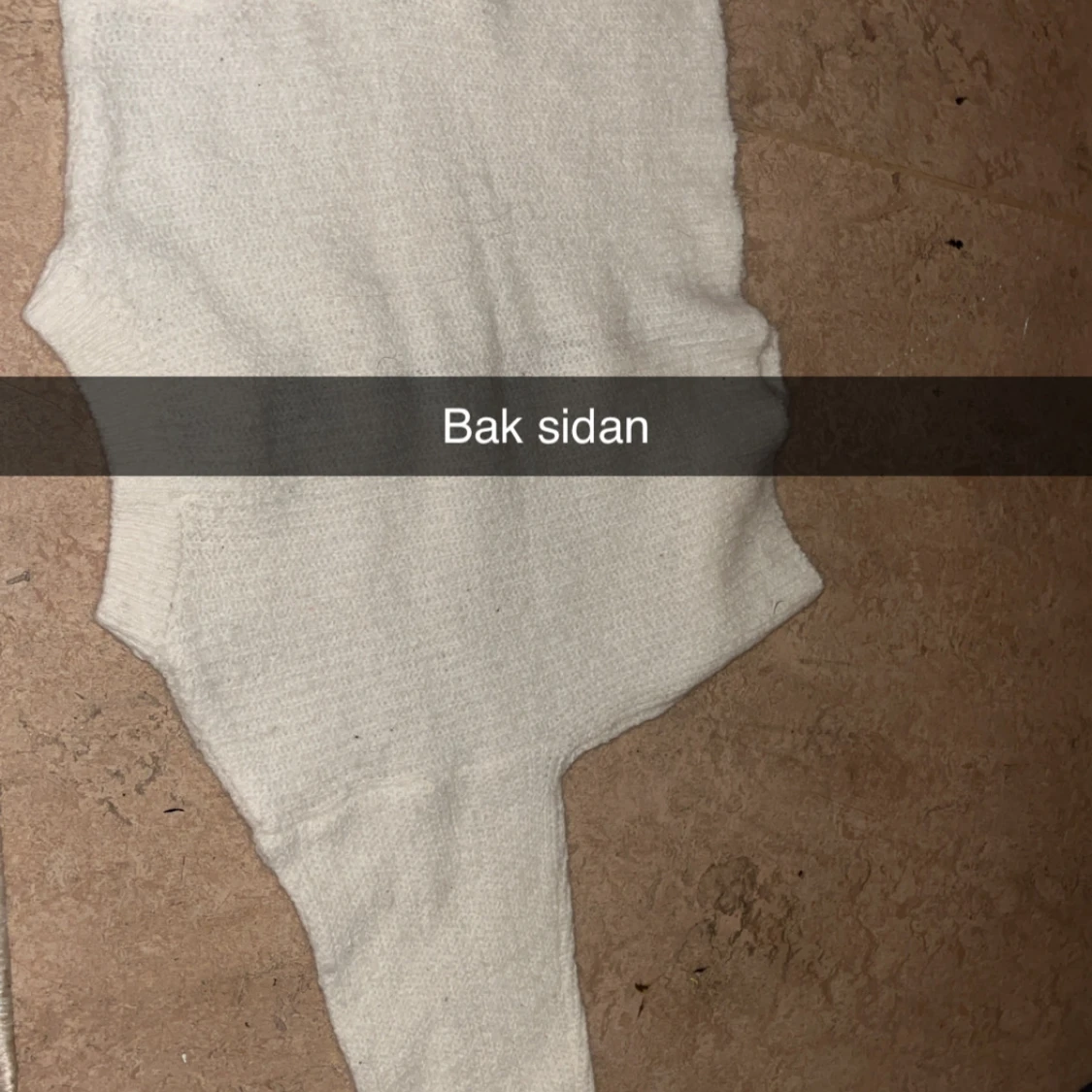 Vit stickad väst med knyt från Gina Tricot - 1