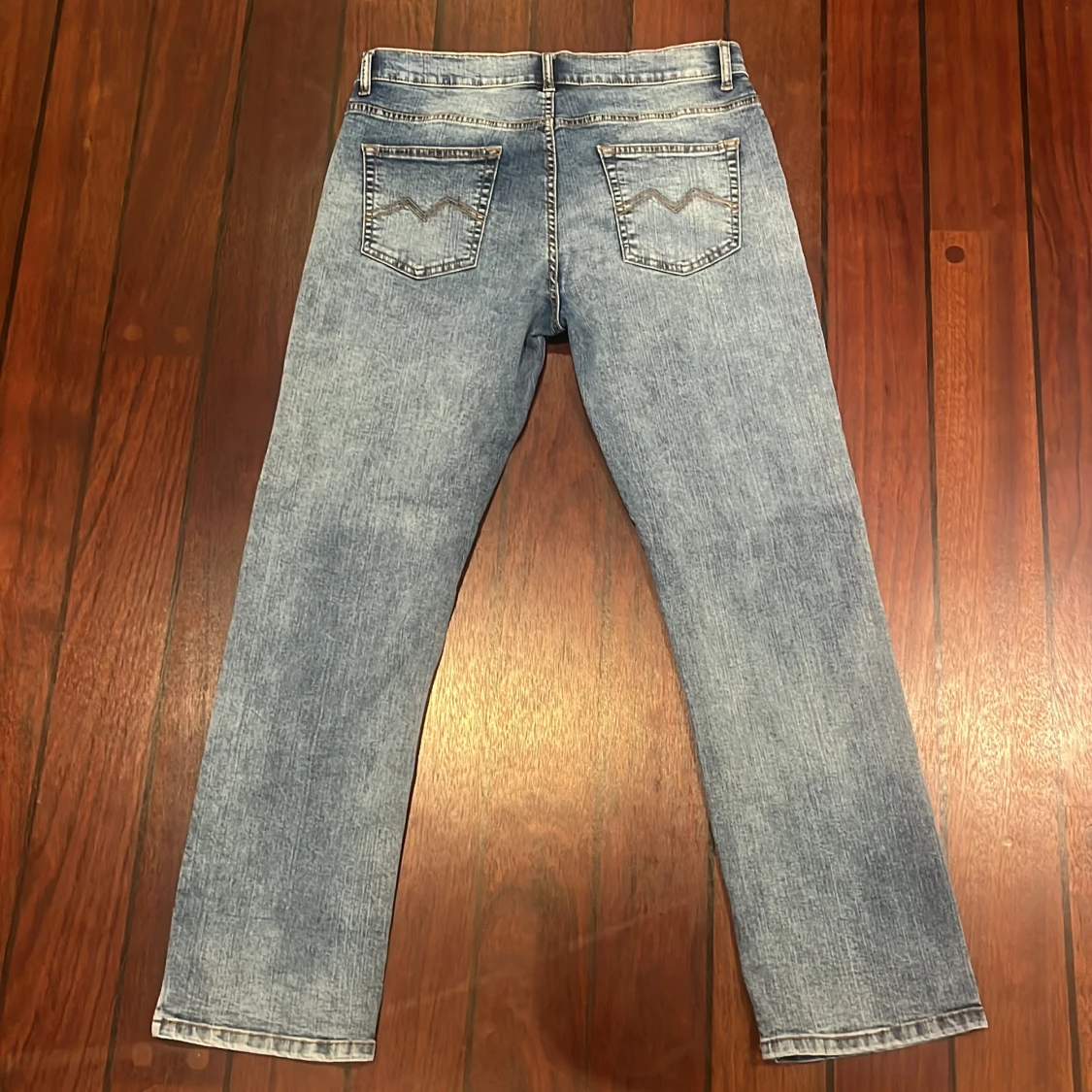 Ljusblå jeans från Montén 32/30 - 1