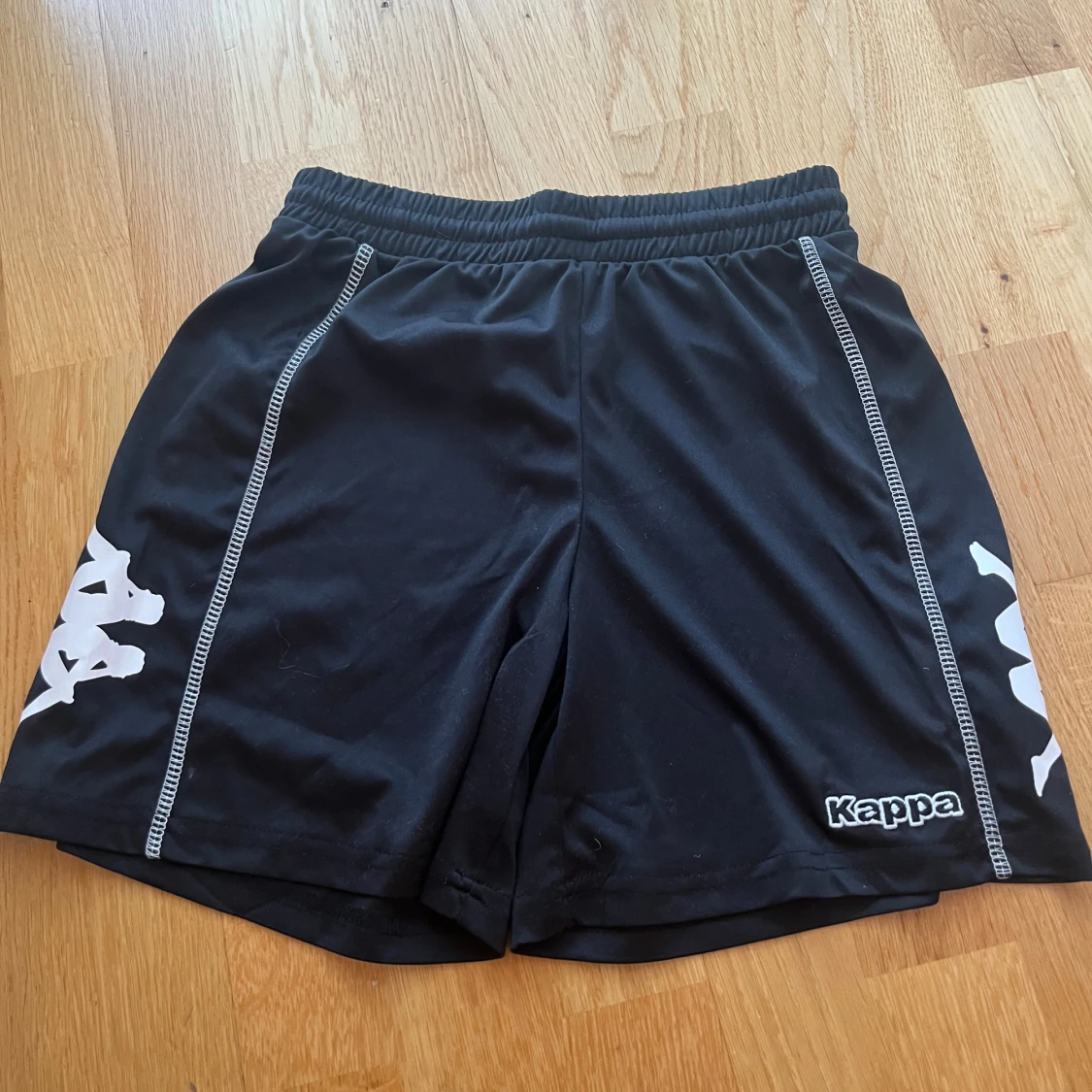 Svarta träningsshorts från Kappa
