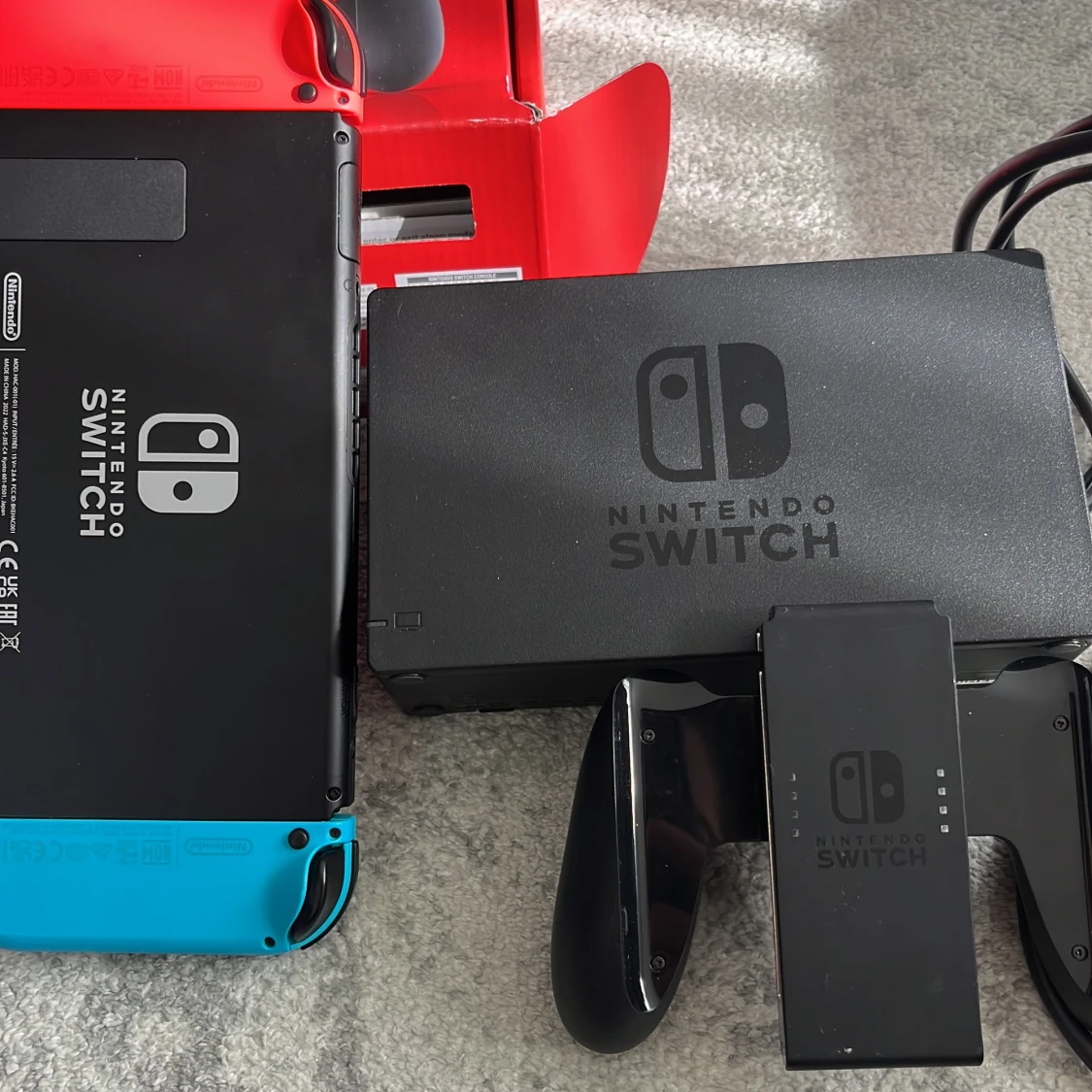 Nintendo Switch - 4