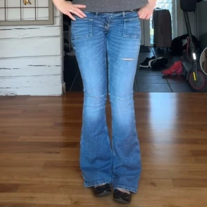 Ljusblå jeans - Populära gina jeans!! Säljer mina fina jeans från Gina då de tyvärr inte kommer till användning💗 pris kan diskuteras. 