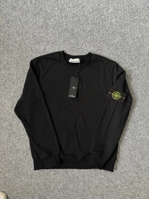 Stone island black sweater - Brand new, size M