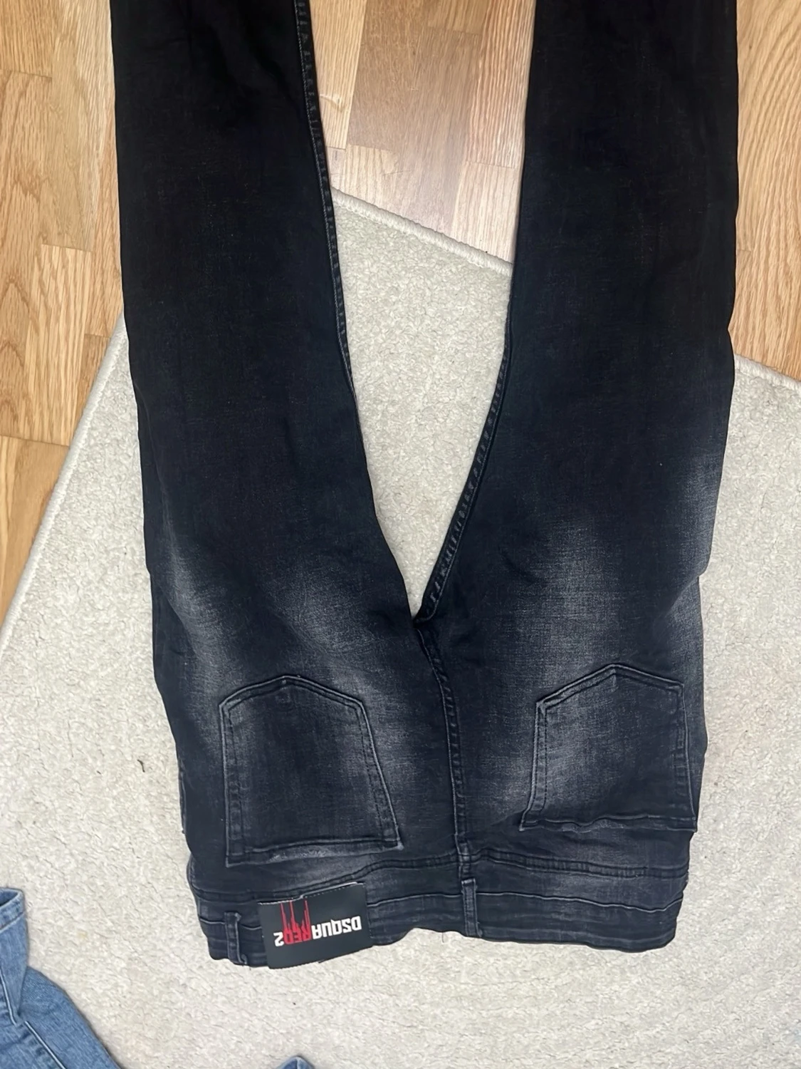 Svarta Dsquared2 - 1