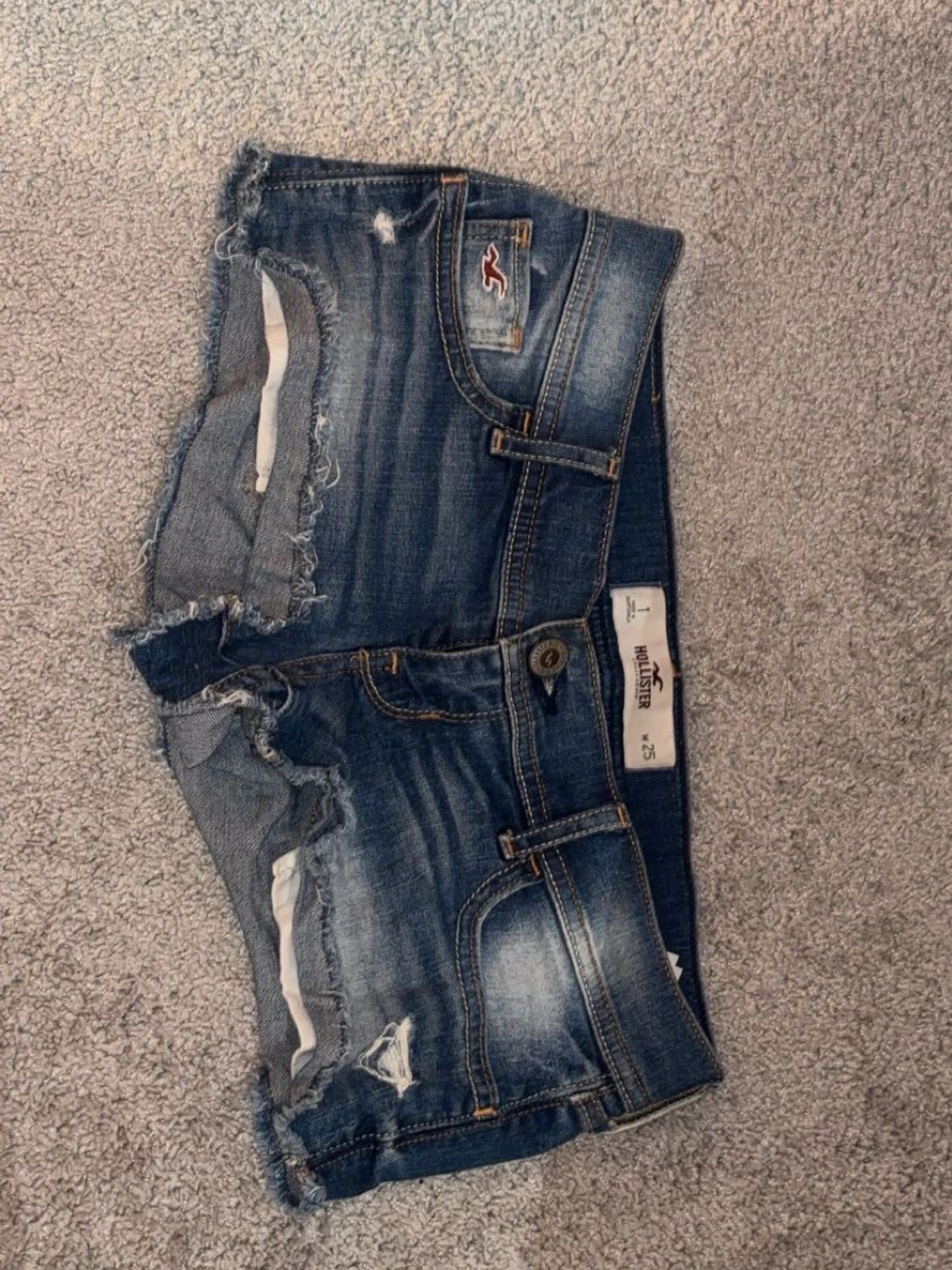 Lågmidjade jeansshorts från Hollister - 1