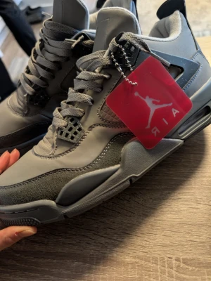  Air Jordan 4 Retro  - Helt nya oanvänd , storlek 45