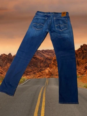 Replay jeans  - Replay jeans, skick 9/10, storlek 32. skriv vid frågor