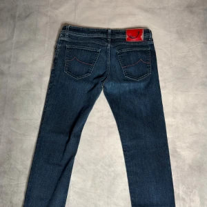 Jacob Cohen jeans  - Jacob Cohen jeans| Skick: 9/10| Storlek 36 men sitter mer som 34| Modell 622| Nypris= 4500|