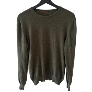 STENSTRÖMS TRÖJA - Stenströms tröja - Sitter som S (står M på lappen) - 100% merinoull - Mycket fint skick - Hör av er vid minsta fundering // Deluxecloset 