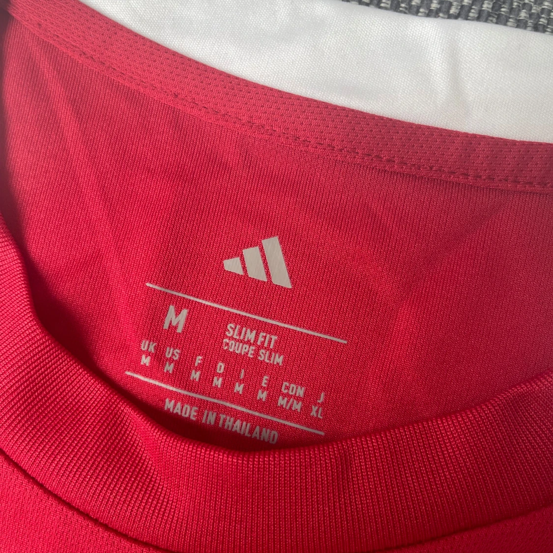 Liverpool FC röd Adidas fotbollströja M - 1