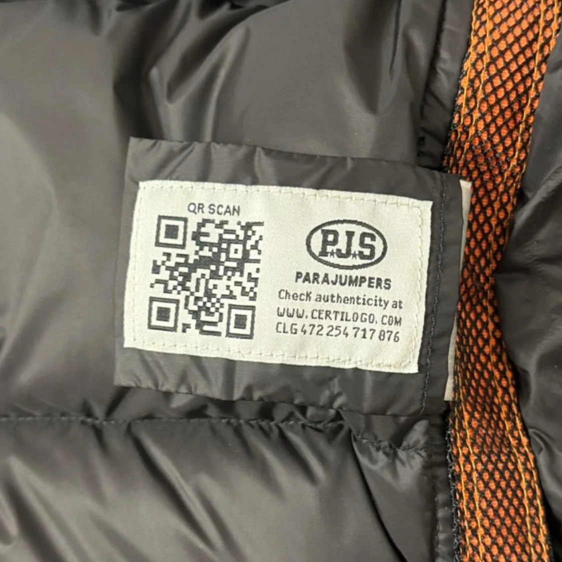 Svart dunväst från Parajumpers - 4