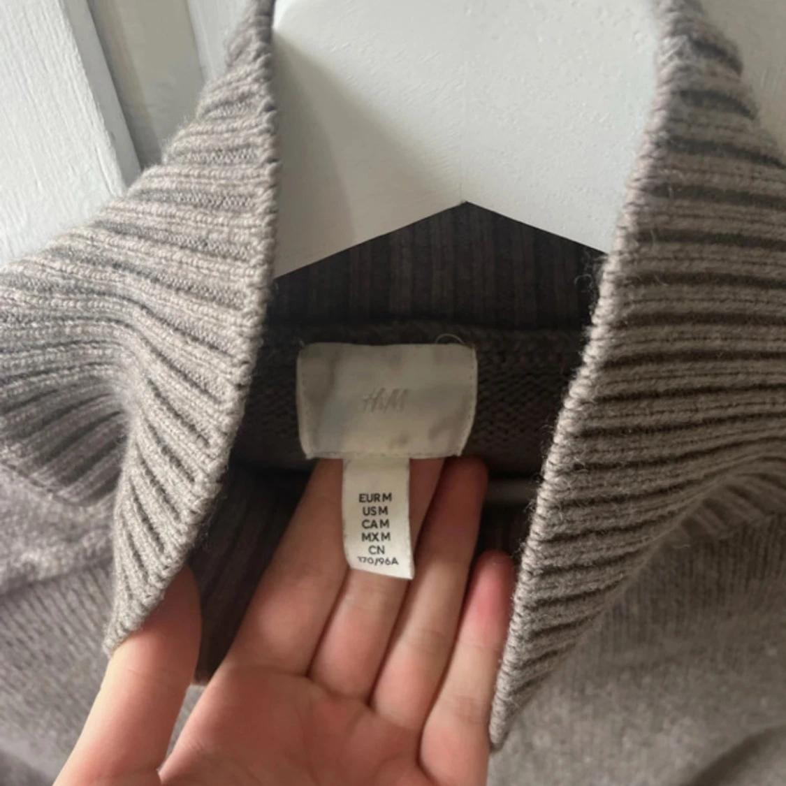 Beige polotröja från H&M - 3