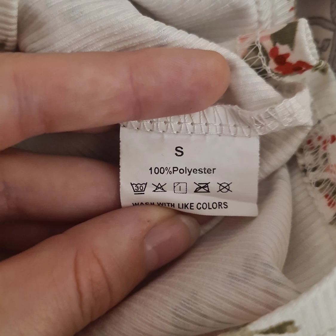 Vit blommig croppad långärmad topp - 2