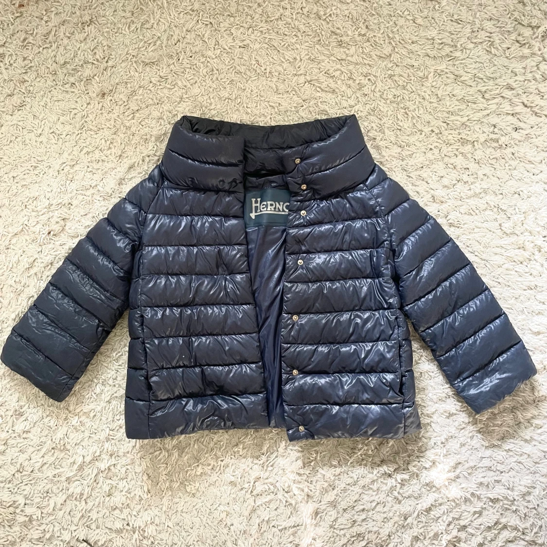 Mörkblå pufferjacka från Herno - 2