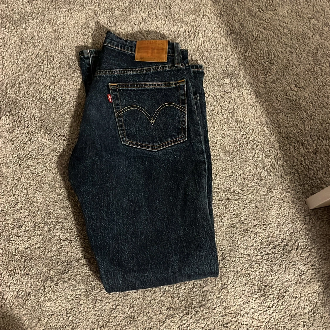 Levi's 501 mörkblå jeans W27 L30