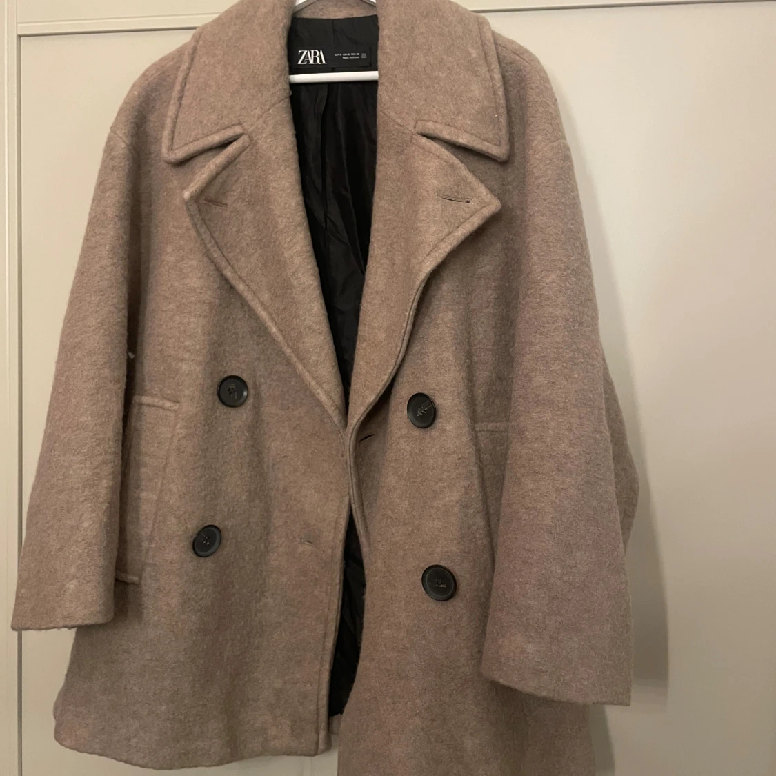Beige ullkappa från Zara, stl S