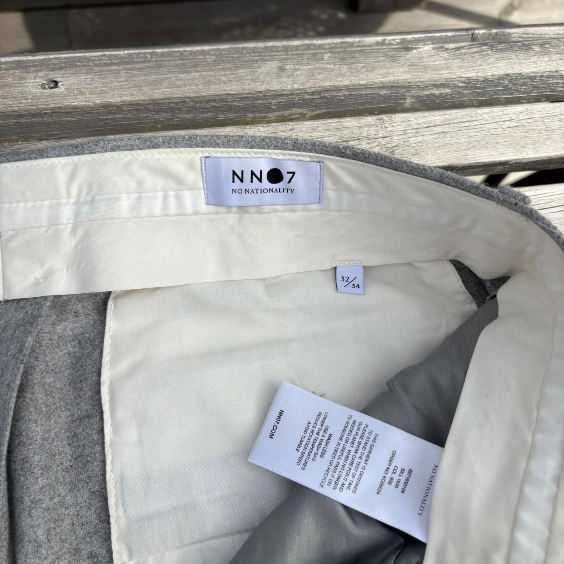 Grå kostymbyxor från NN07, 32/34 - 2