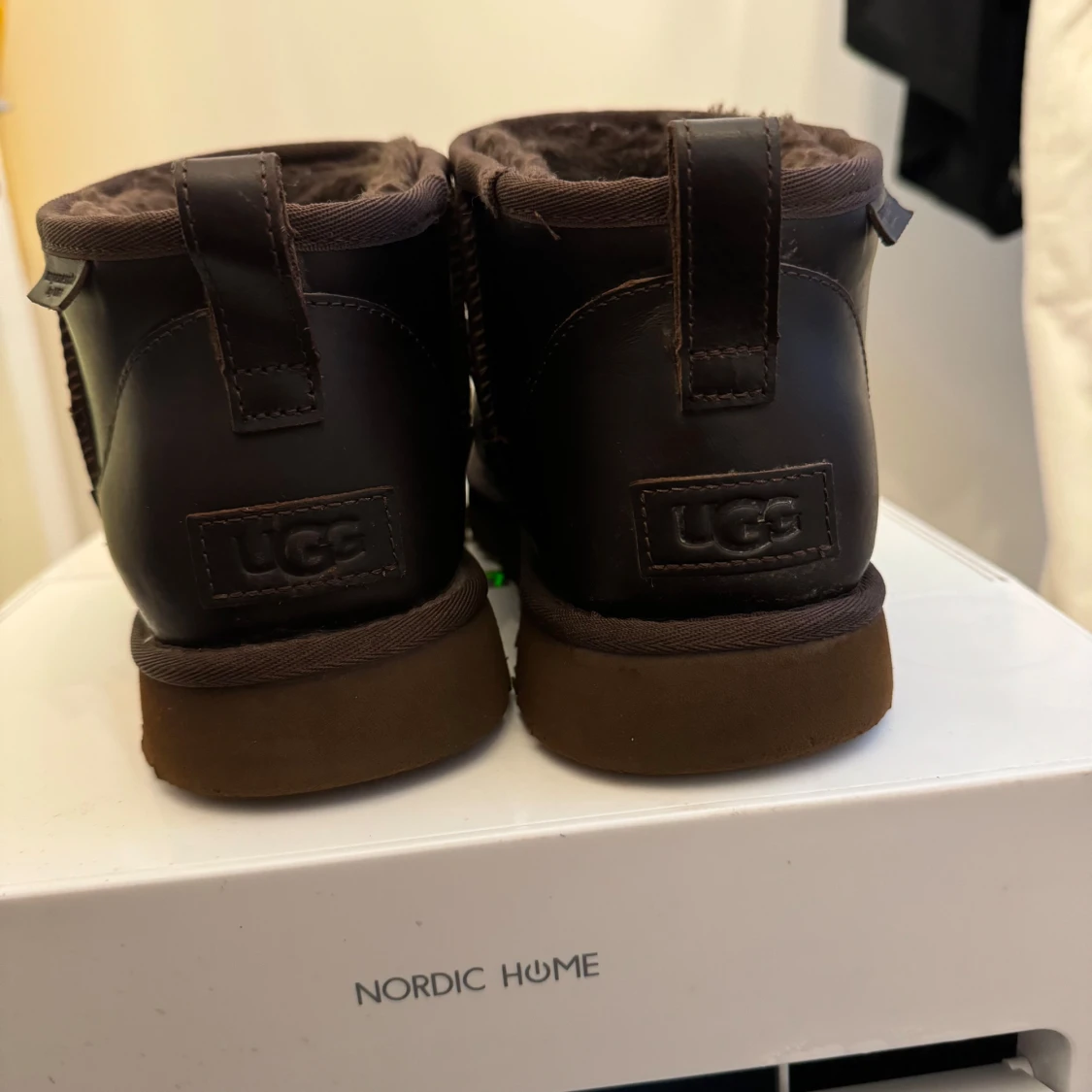 Ugg Läder Stövletter Brun strl 45 - 2