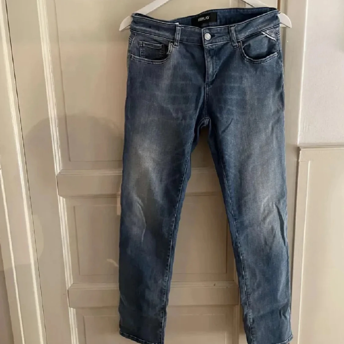 Blå Replay jeans med tvättad look - 1