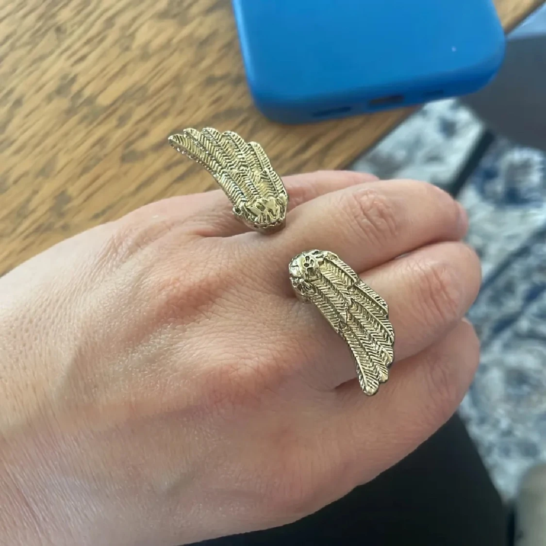 Cool ring med vingar i silverfärg - 4