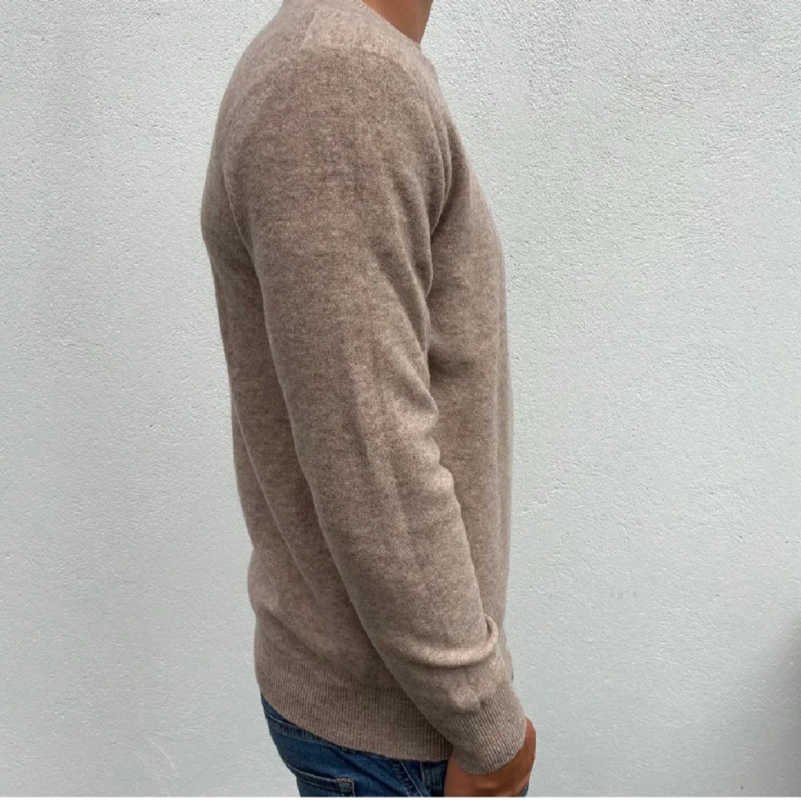 Beige kashmirtröja med rund hals - 1