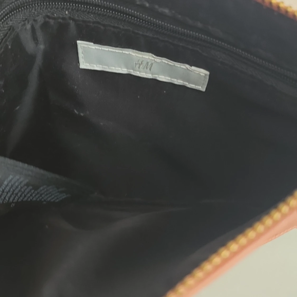 Ljusrosa axelväska från H&M - 2