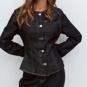 Denim jacket  Gina, stl 36 - Jätte fin jacka/blus från Gina!! Figursydd och prislapp kvar💞