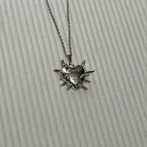 Thorned Love - 50 cm. Rostfri