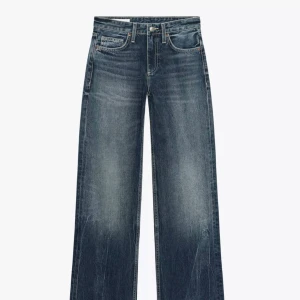 Zara jeans  - Så fina zara jeans💓Helt nya med prislappen kvar💗 Pris kan diskuteras 💕