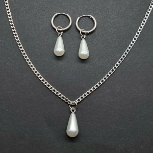 Halsband  och örhängen  - Material-rostfritt stål ❤️längd-40cm, örhängen-3,6cm