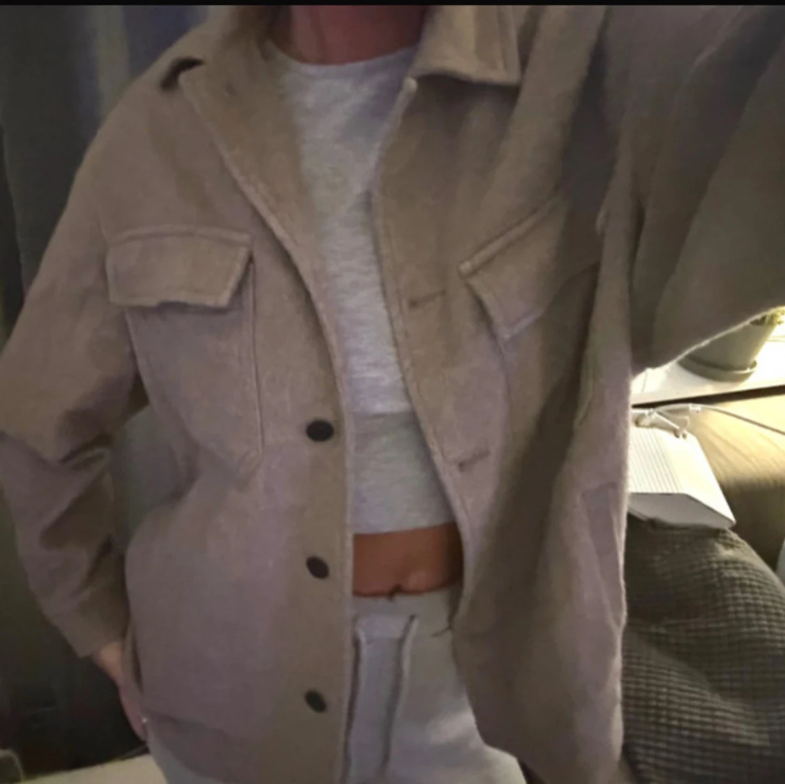 Beige overshirt från Zara i ullmix