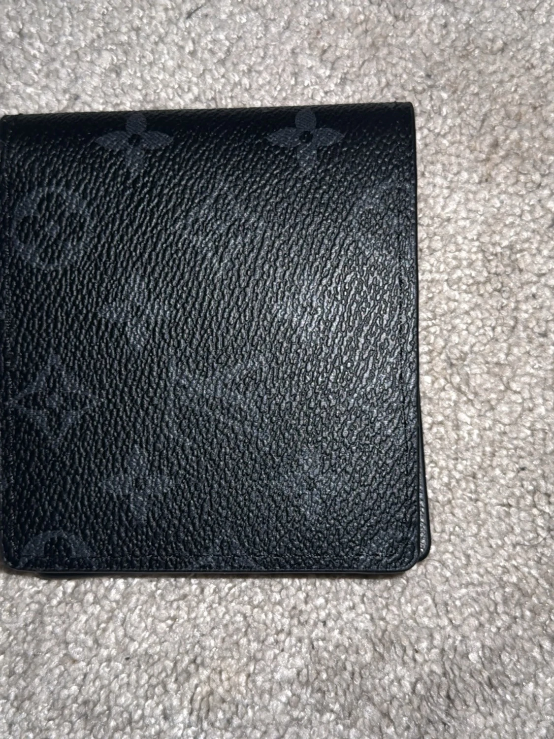 Stilren svart plånbok i monogrammönster - 1