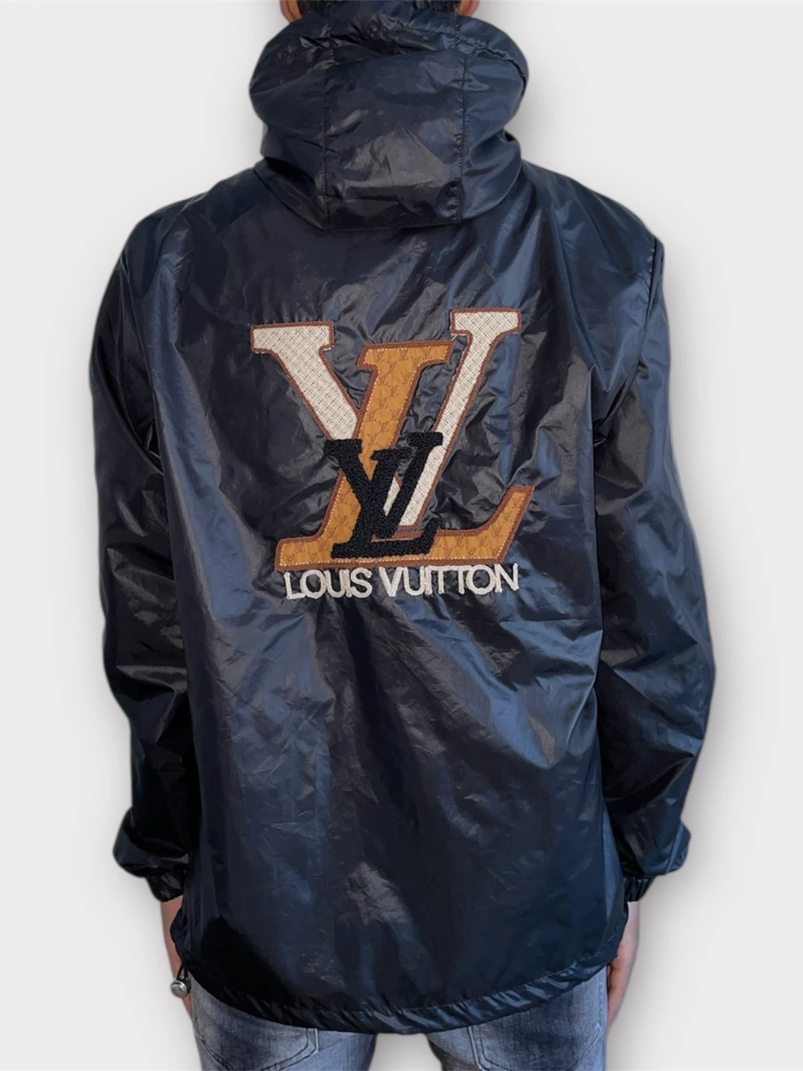 L.V vindjacka-Strl XL-Svart - 2