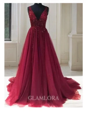 SÖKER Vinröd långklänning med paljetter - Jag söker denna klänning, antingen i stel XS eller S, spelar ingen roll! 