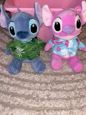  Stitch och Angel gosedjur - Jag säljer två stycken stitch gosedjur helt oanvända 