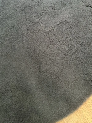 En grå matta - En grå matta passar i ett litet rum eller i köket 