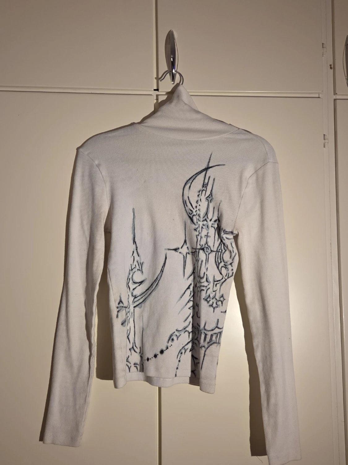 Finns en i hela världen polotopp 