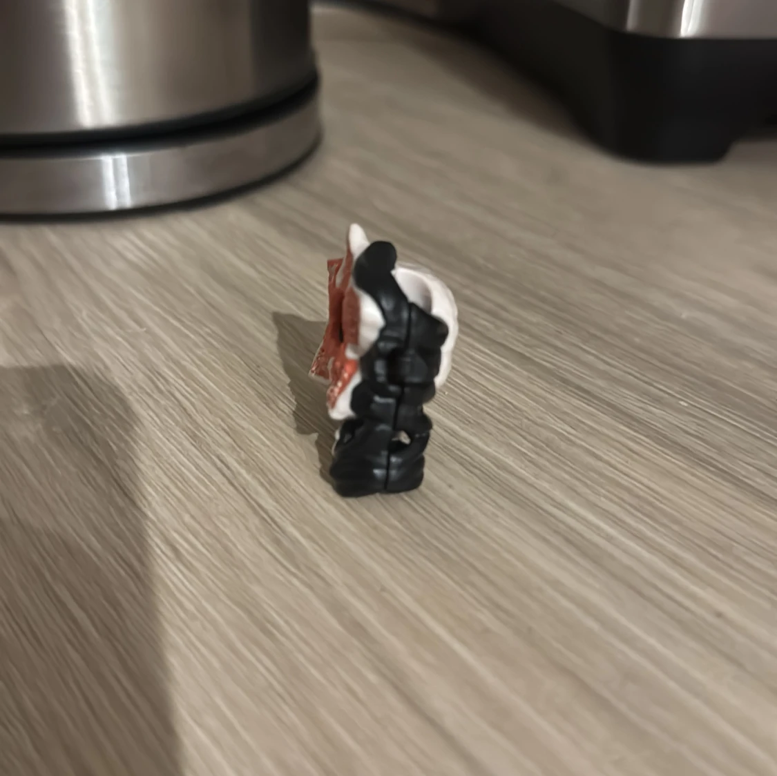  Kinder ägg Stranger Things - 1