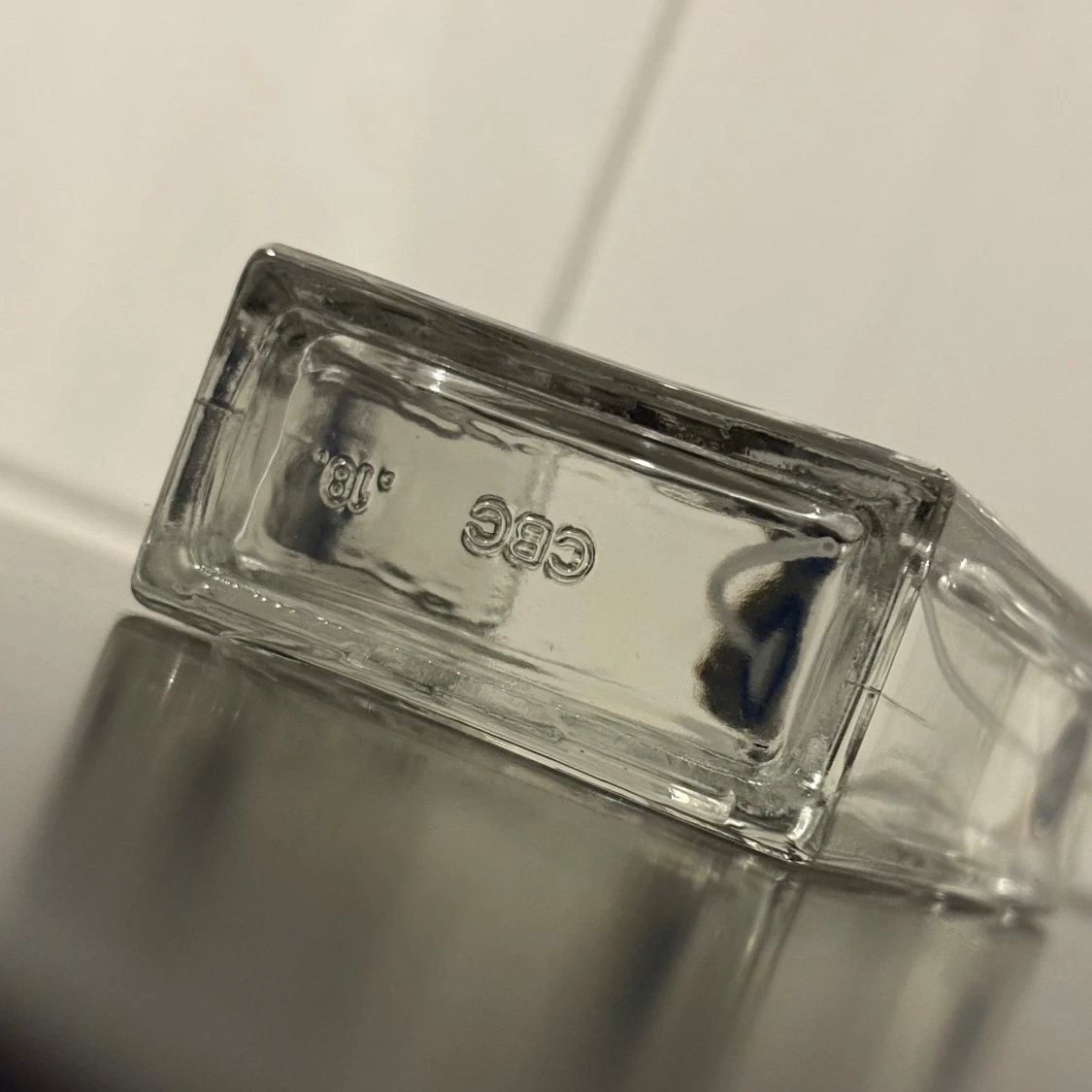 The Essence Vault 995 Parfym 100ml - 2