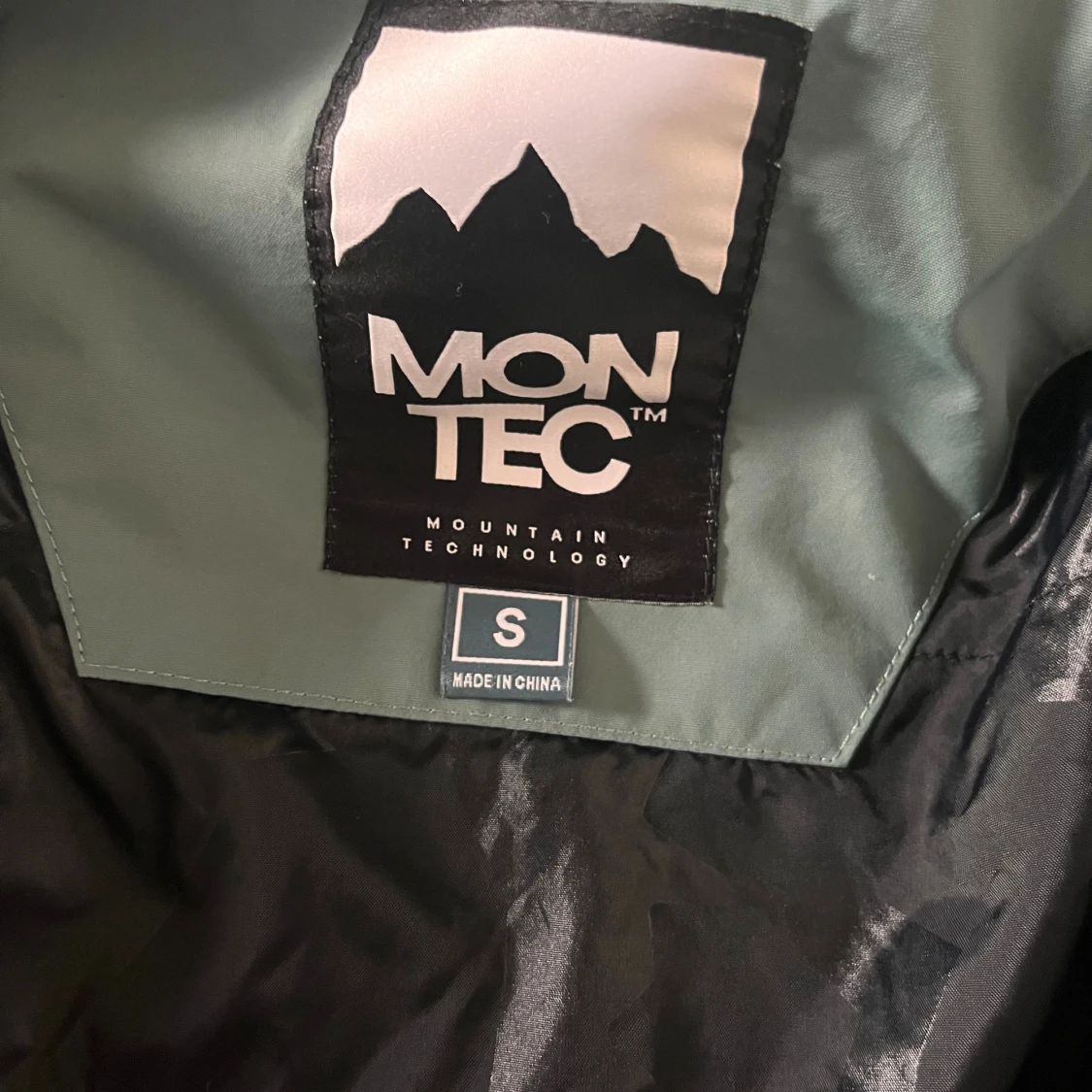 Grå vindjacka från Montec, S - 3
