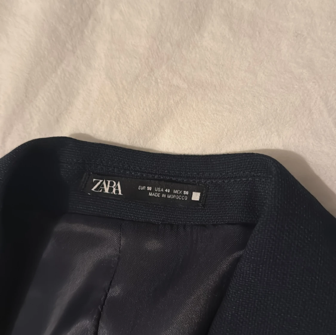 Mörkblå kostym från Zara - 2