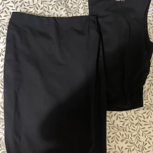 Elegant set - Snygg set med kjol och top.