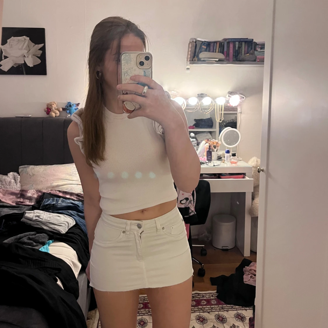 Vit kort jeanskjol med fickor