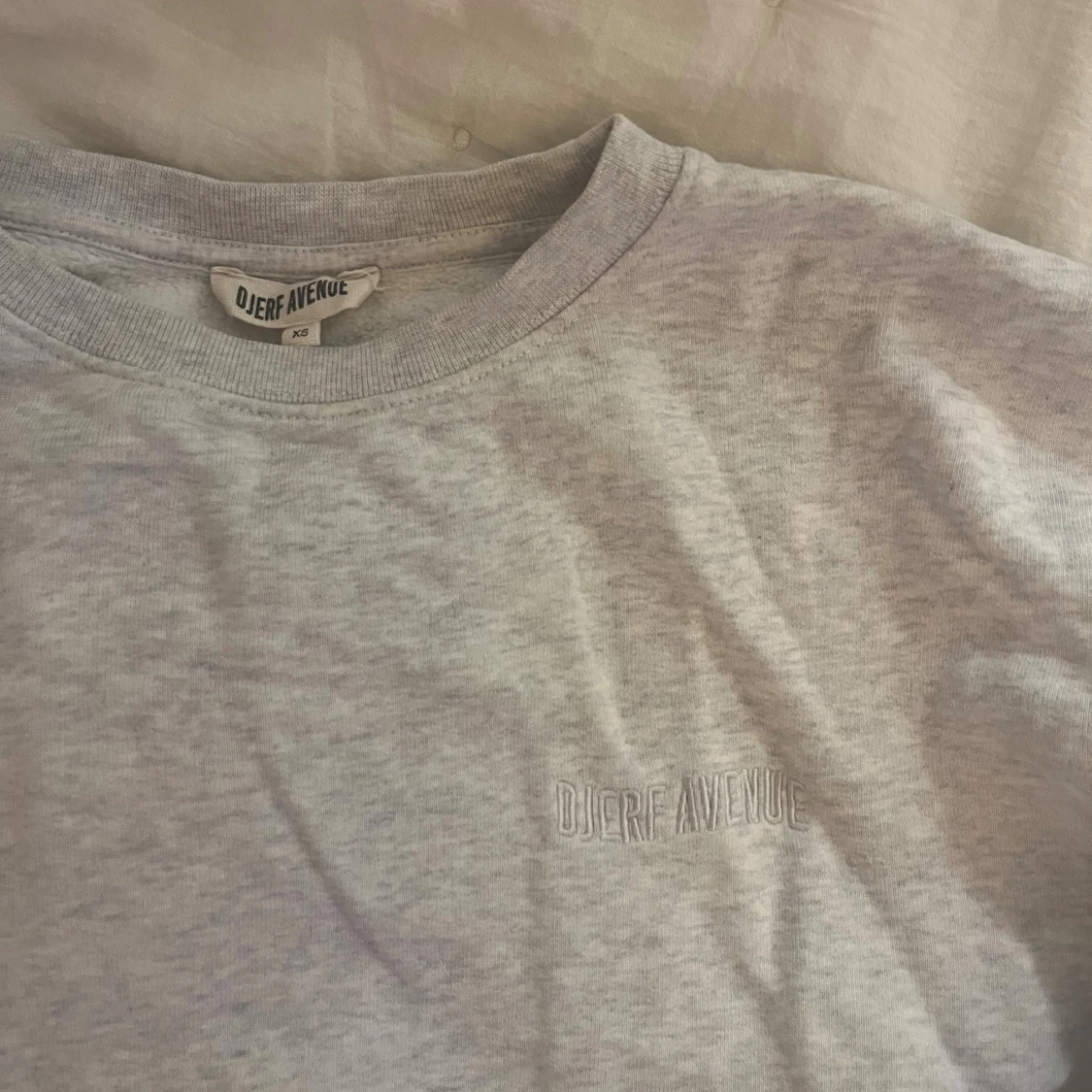 Grå sweatshirt från Djerf Avenue - 3