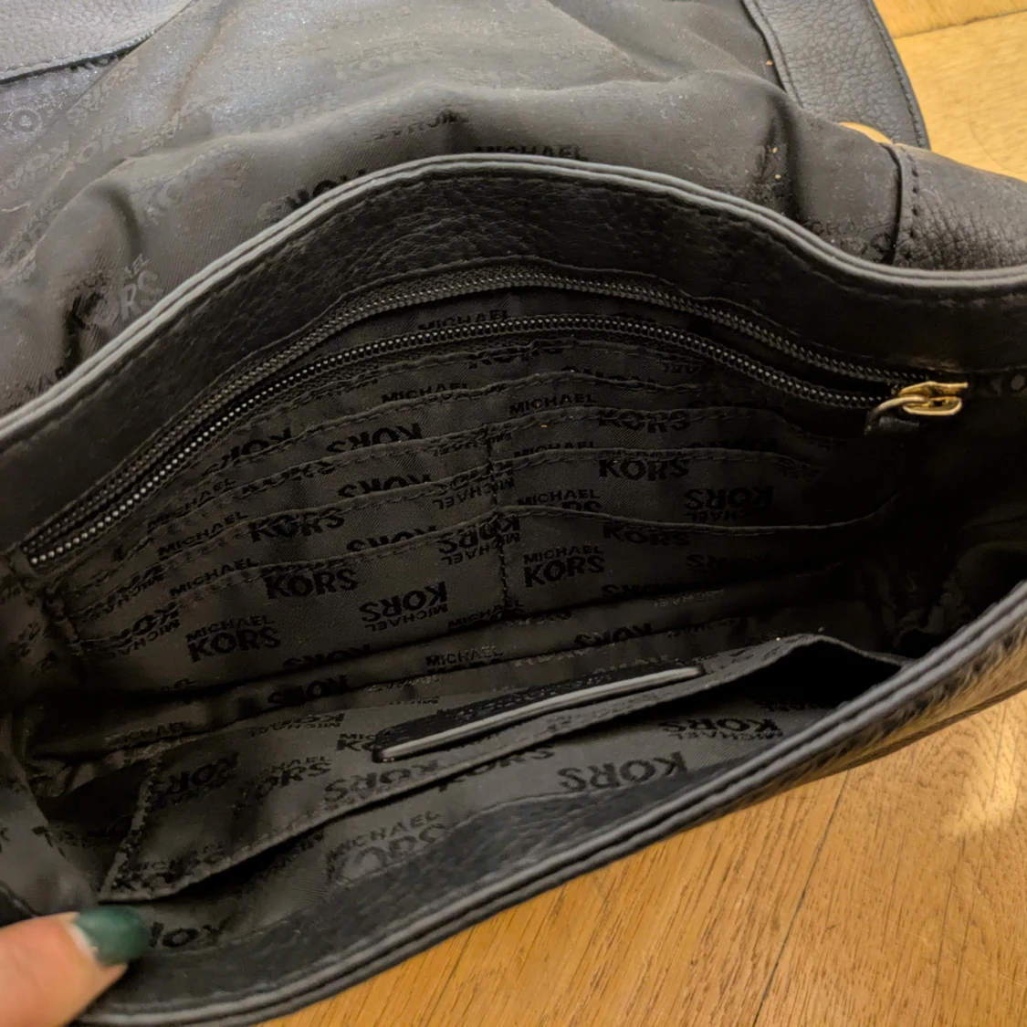Svart axelväska Michael Kors skinn - 1