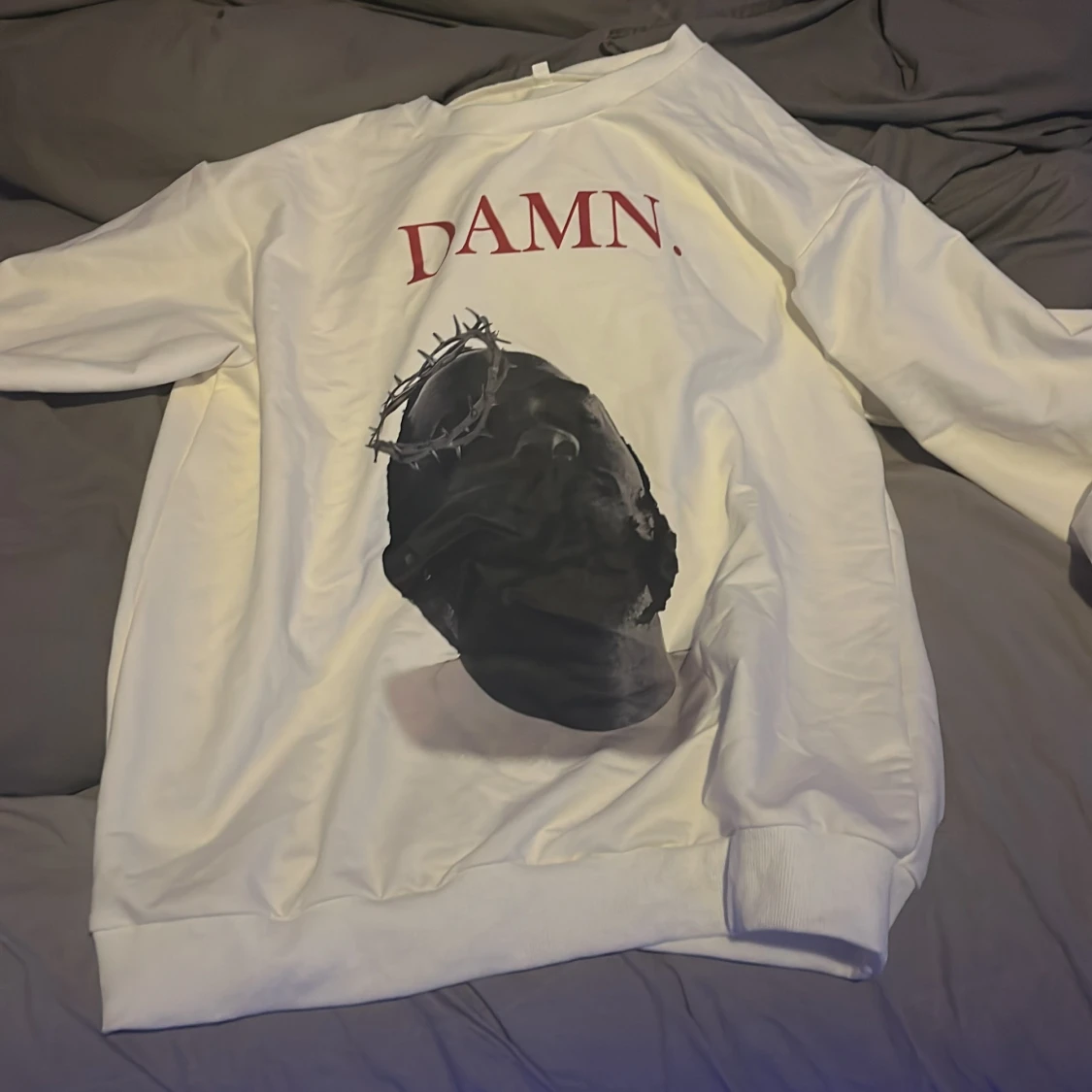 Vit DAMN. sweatshirt Kendrick Lamar