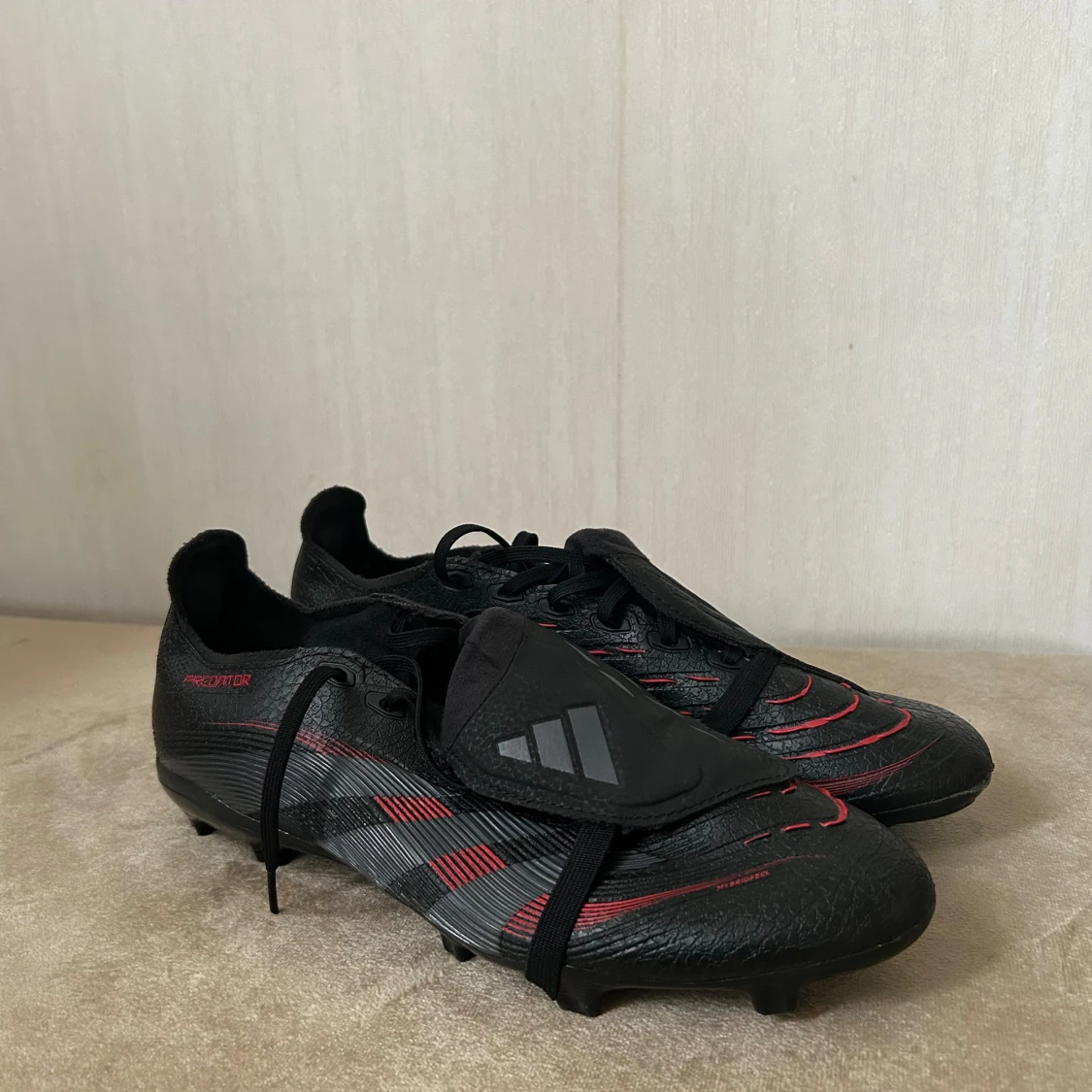 Adidas Predator svarta fotbollsskor pro  - 1