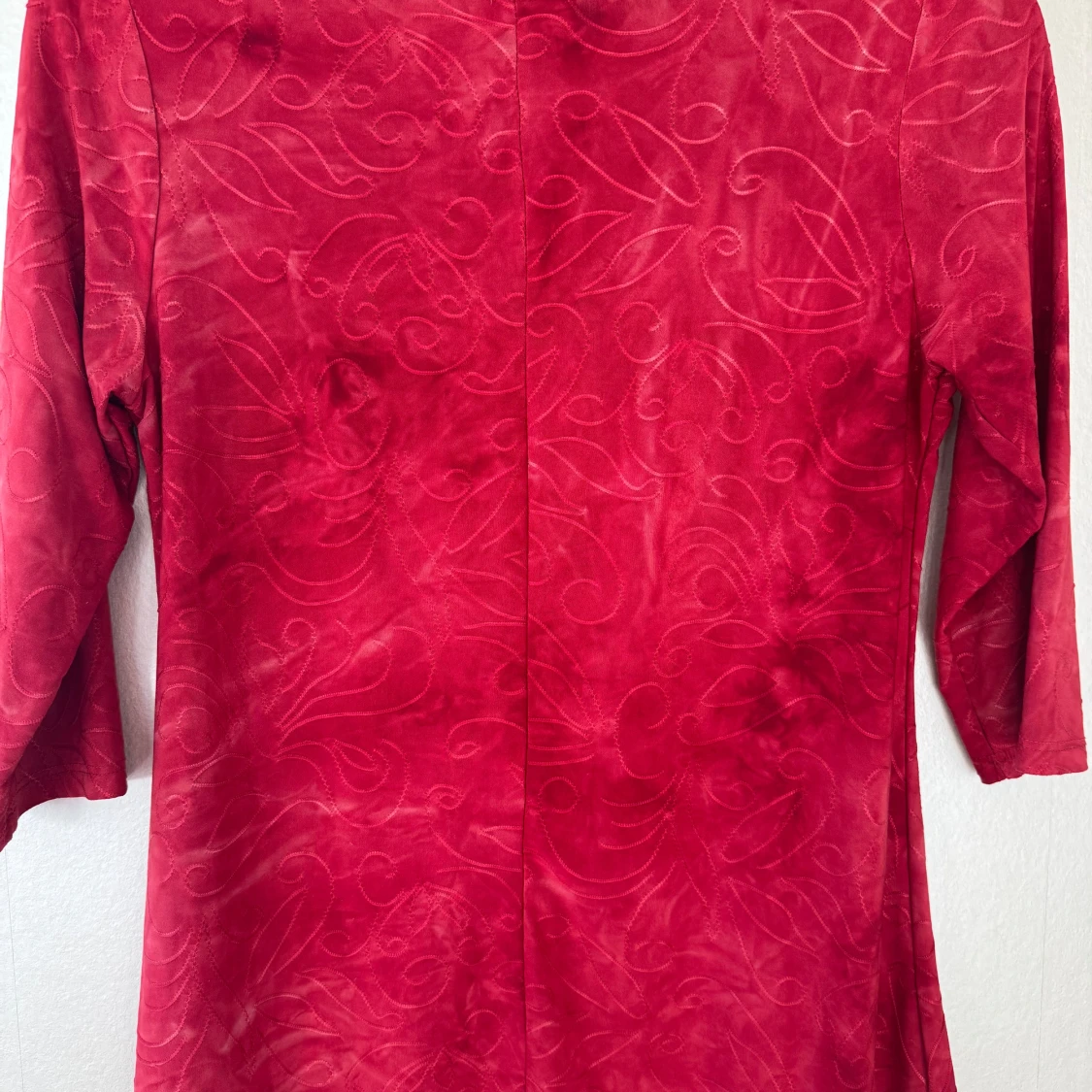 Röd topp med coolt mönster Shannon Ford - 4